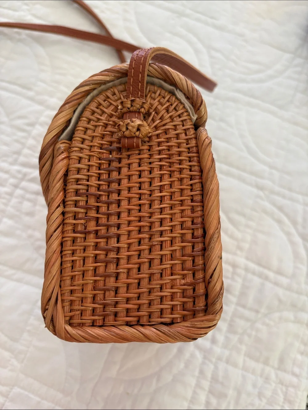 Handwoven Rattan Crossbody Bag with Leather Strap & Bow-Shaped Clasp